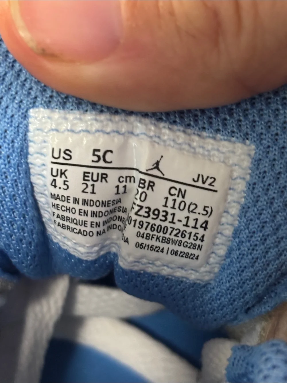 Nike Kids Blue and White Athletic Sneakers 5C
